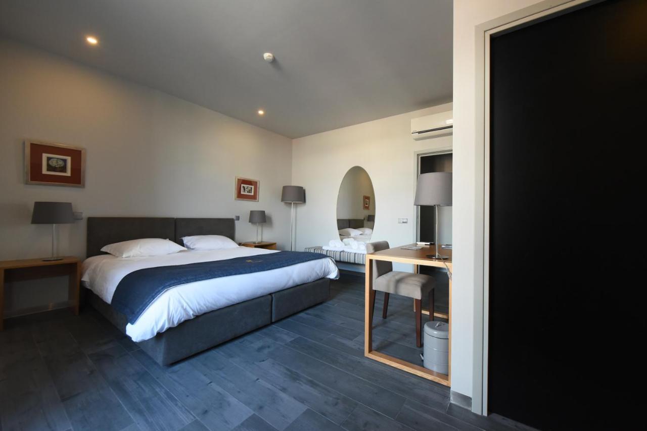 8 Villas Hotel Santo Tirso Kültér fotó