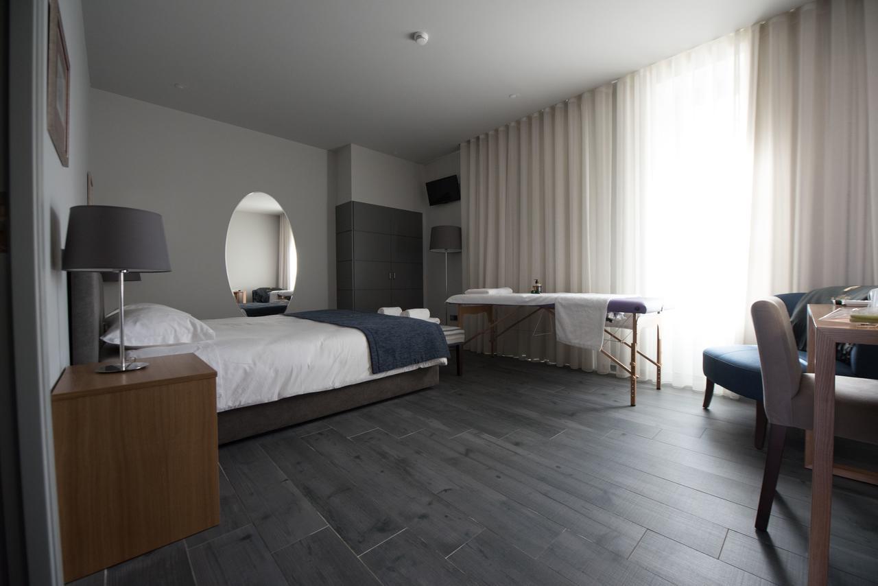 8 Villas Hotel Santo Tirso Kültér fotó